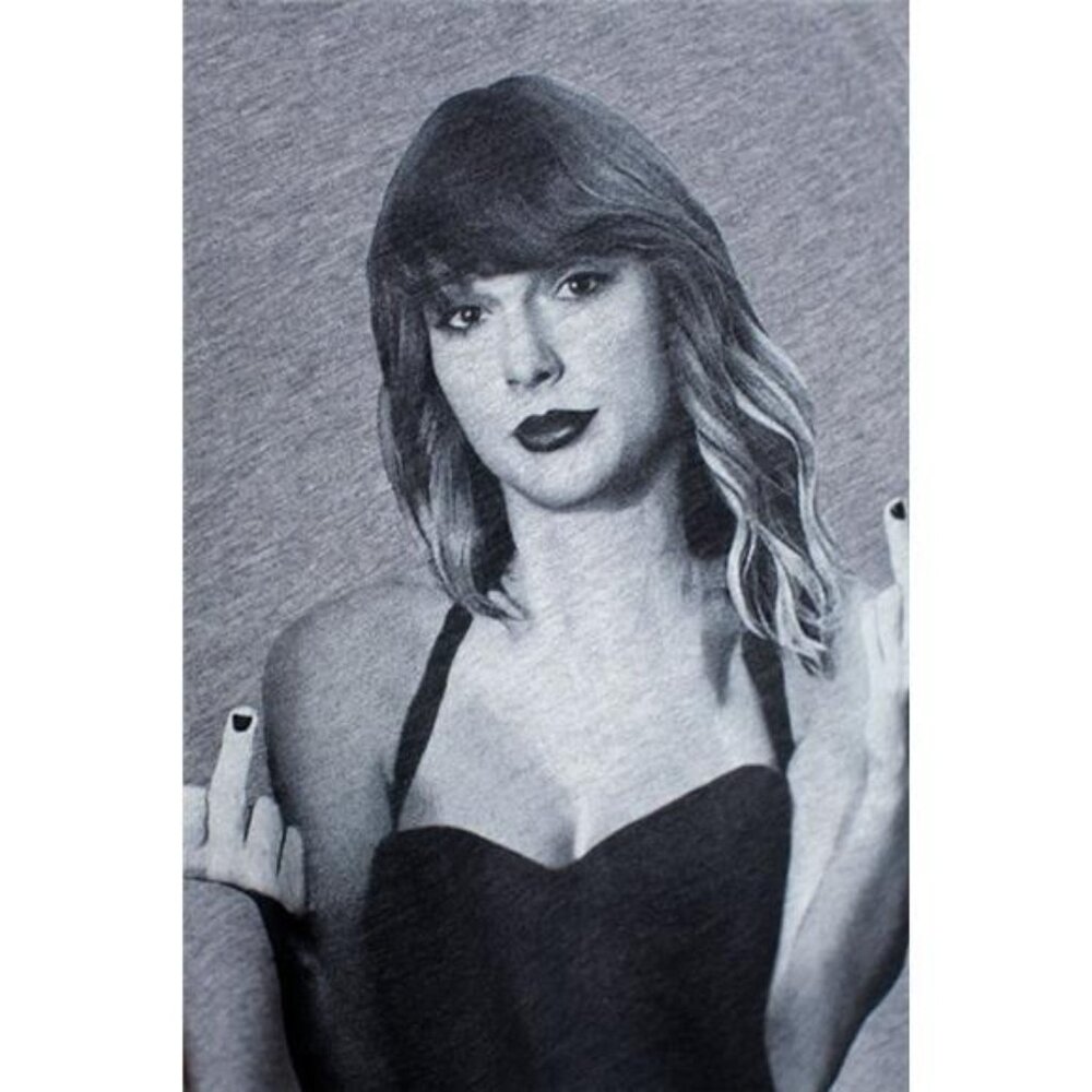 Retro Music Taylor Double Middle Finger Salute Graphic T-Shirt Heather Gray